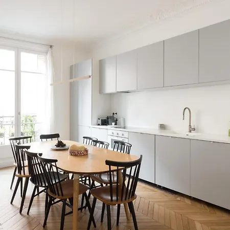 Boulevard Saint Martin By Onefinestay